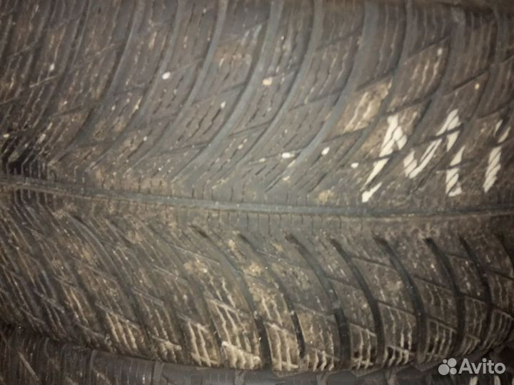 Michelin Alpin 235/55 R18