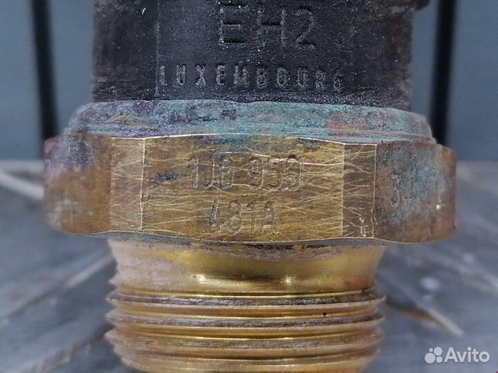 Датчик температуры охлаждающей жидкости Volkswagen