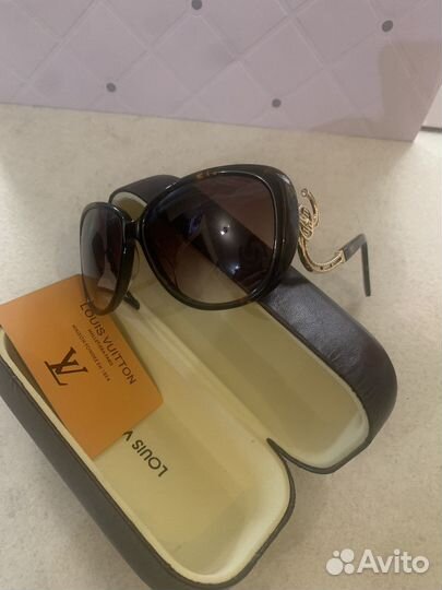 Солнцезащитные очки новые