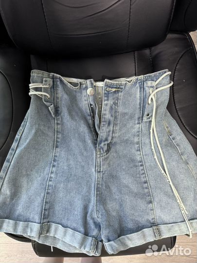 Женские джинсовые шорты 42 44
