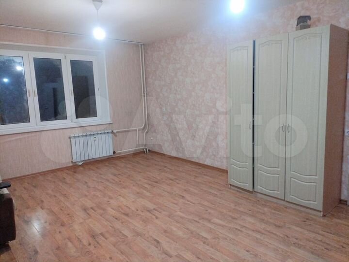 2-к. квартира, 57 м², 6/10 эт.