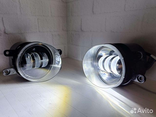 Светодиодные противотуманные фары на Тойоту