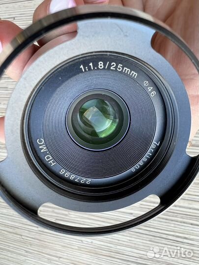 Объектив 7artisans