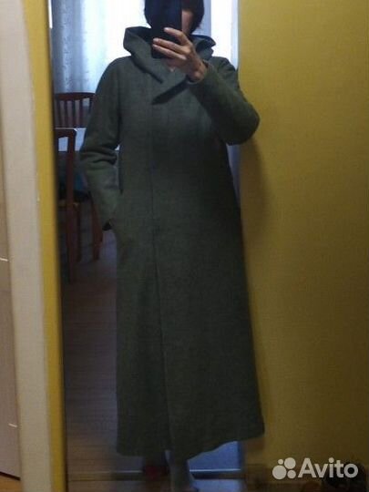 Пальто с утеплителем,46р