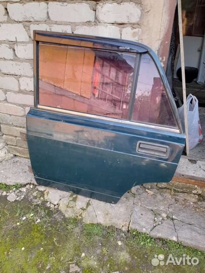 Двери автомобильные