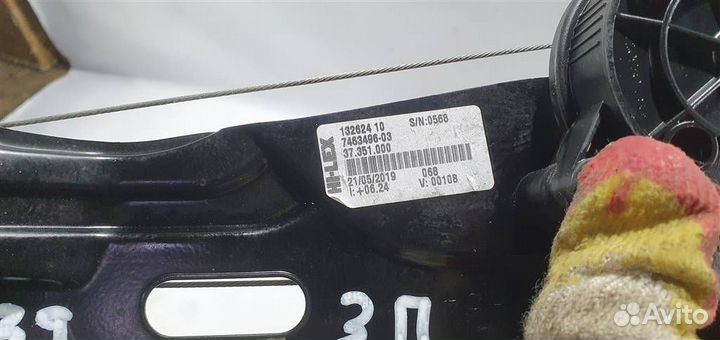 Стеклоподъемник электрический задний правый Mini