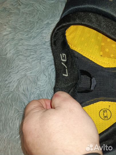 Нагрудник хоккейный bauer