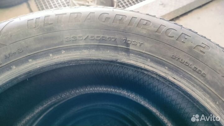 Goodyear UltraGrip Ice 2 235/55 R17 103T