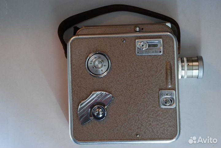 Кинокамера Турист