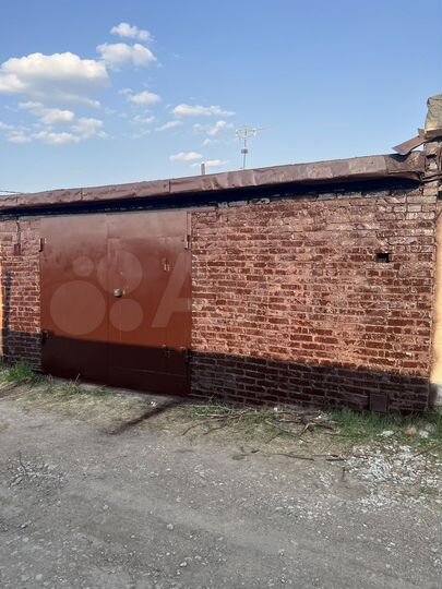 Гараж, > 30 м²