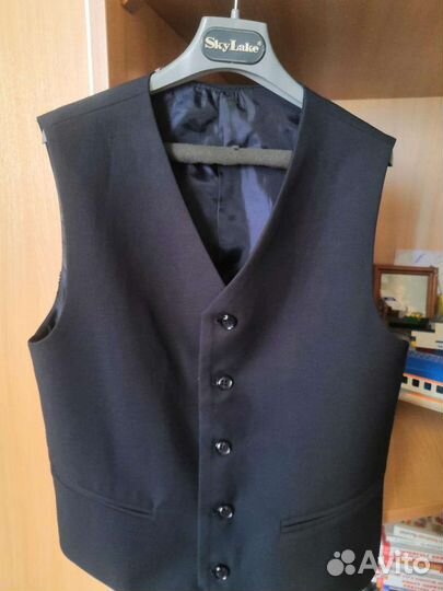 Школьный костюм