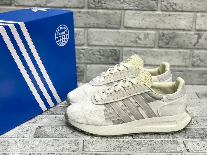 Кроссовки Adidas Retropy