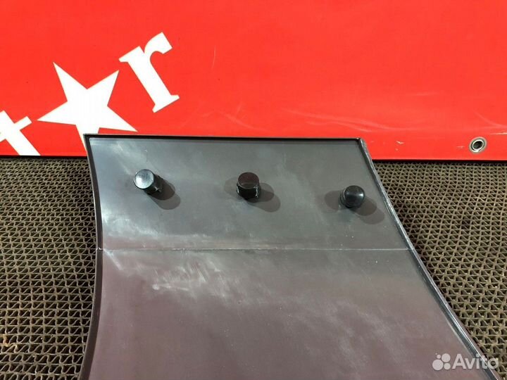 Накладка капота левая Volvo FH