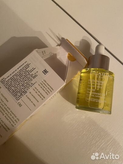 Масло для лица clarins santal. Продано
