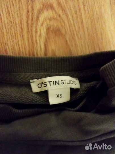 Женский свитшот зелёный