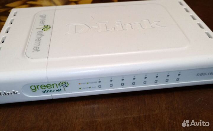 Коммутатор D-Link DGS-1008D белый