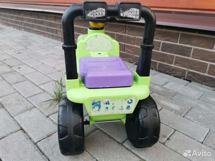 Машинка-каталка, беби трактор