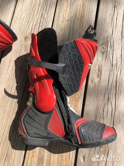 Мотоботы forma