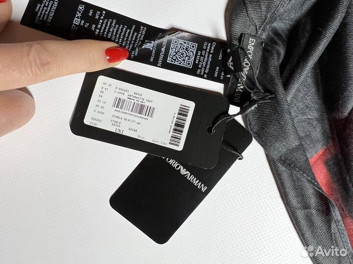 Emporio armani шарф (палантин) оригинал.Италия