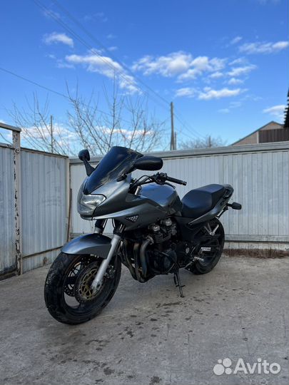 Kawasaki zr7s