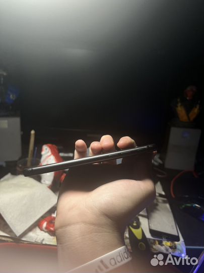 iPhone SE (2020), 128 ГБ