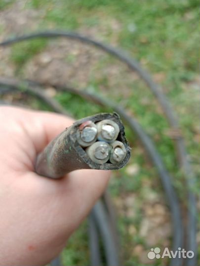 Кабель аввг 4*10, 16 метров