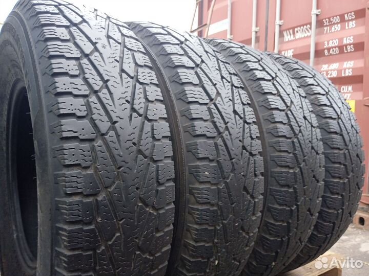 Nokian Tyres Hakkapeliitta LT2 235/85 R16