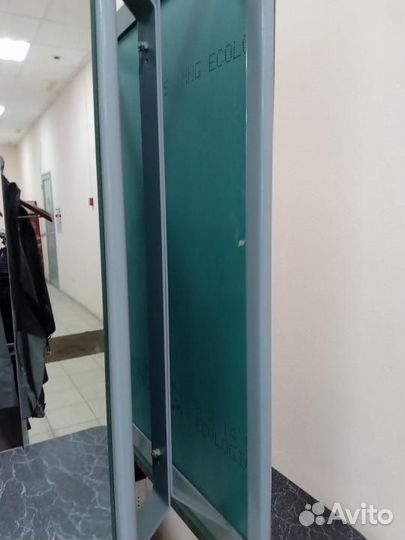 Парикмахерское зеркало двухстороннее б/у