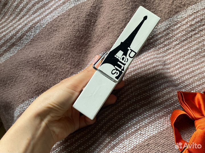 Крючок настенный