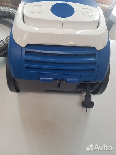 Пылесос с пылесборником Hoover TCP1401 019