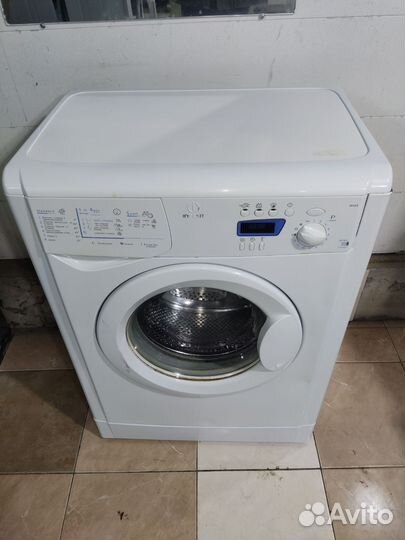 Стиральная машина indesit