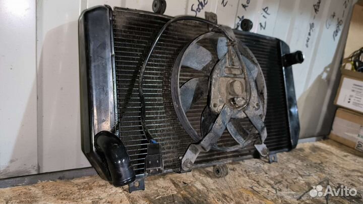 Kawasaki zr1000 2007-09 z750 радиатор в сборе