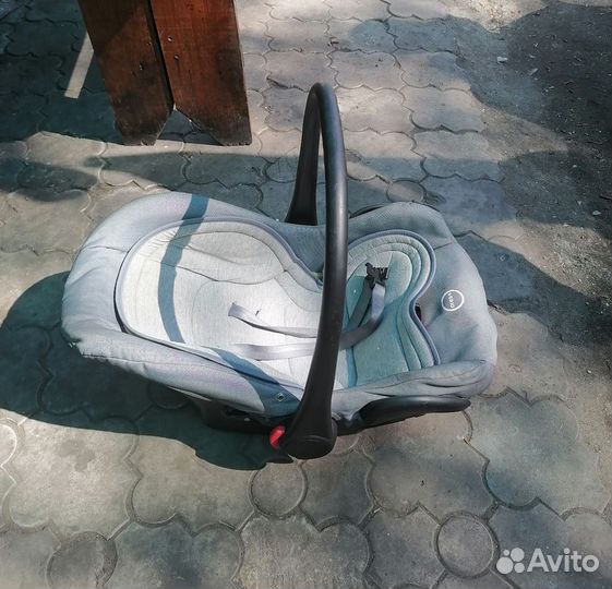 Кресло автомобильное для новорождённых