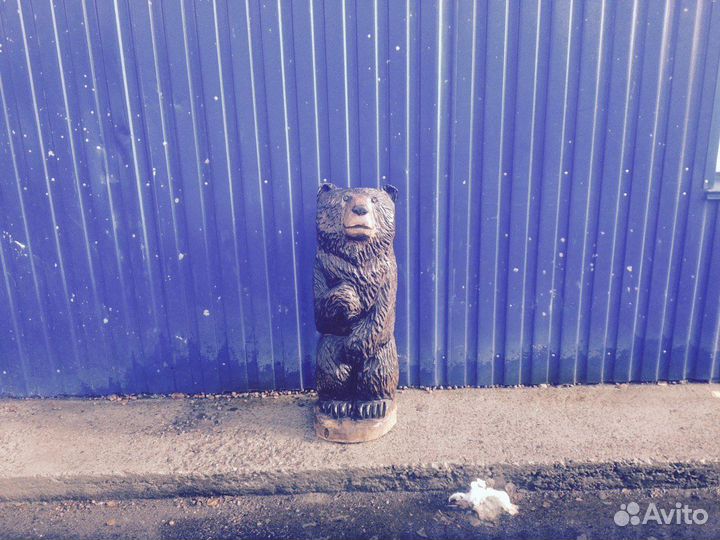 Медведь из дерева