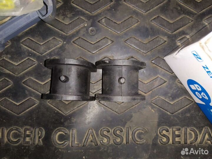 Втулки стабилизатора на Лансер 9