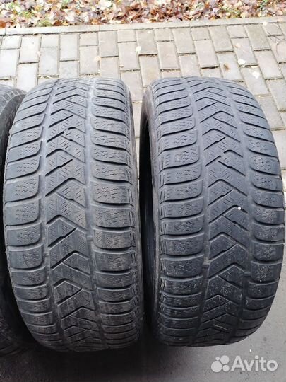 Pirelli Winter Sottozero 3 215/60 R16