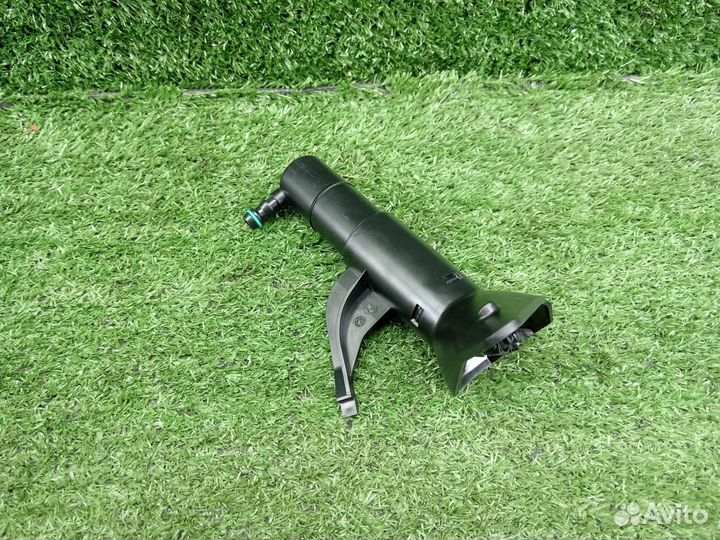 Форсунка омывателя фар VW Touareg 2011-2014г VAG