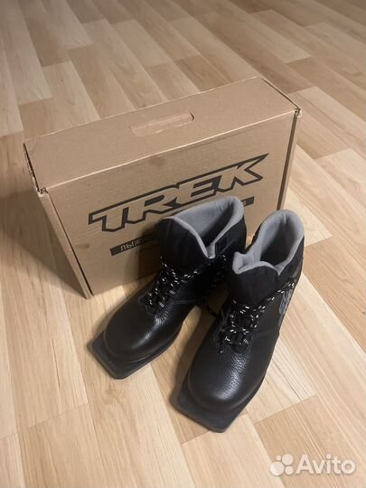 Лыжные ботинки trek