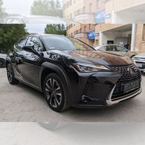 Lexus UX 2.0 CVT, 2019, 73 000 км, с пробегом, цена 2 790 000 руб.