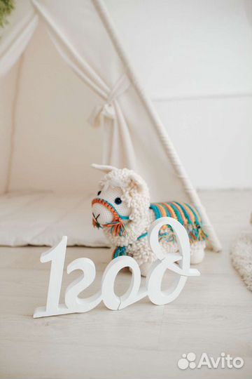 Надпись из пенопласта