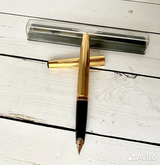 Ручка перьевая с золотым пером СССР Союз