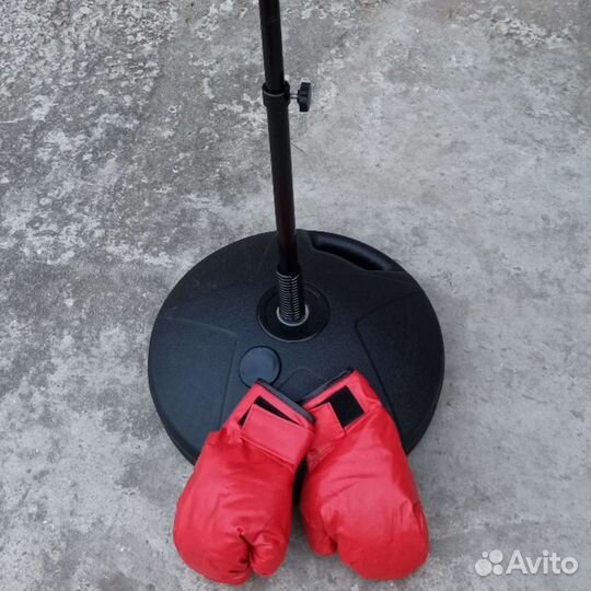 Напольная боксерская груша и перчатки детская