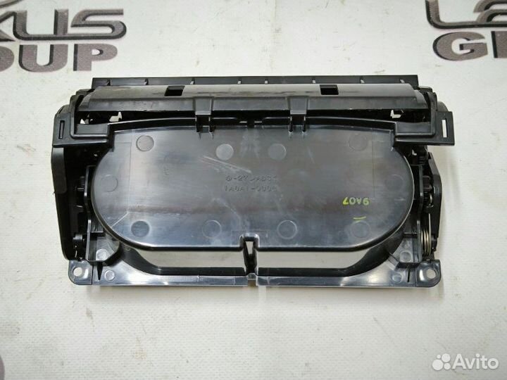 Подстаканник Toyota Land Cruiser Prado GDJ150