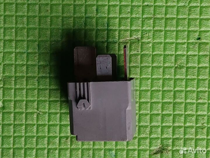 Реле стартера Mercedes-Benz W140 S320