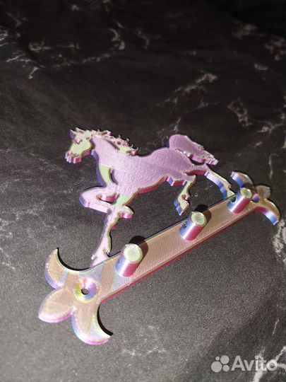 Ключница настенная с лошадью