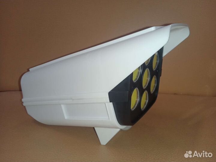 Светодиодный прожектор уличный с датчиком