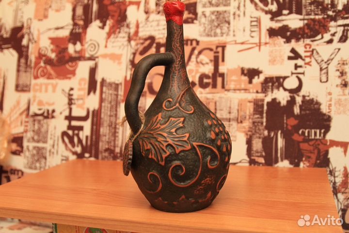 Глиняный кувшин для вина Абхазия с пробкой