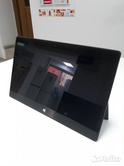 Планшет Microsoft Surface 32Gb 7XR-00028