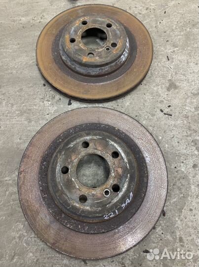 Тормозной диск Mercedes w221