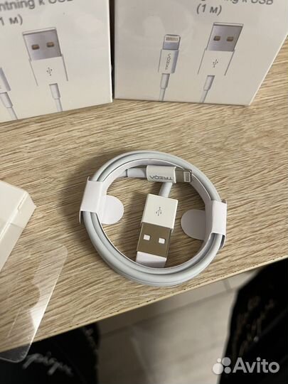 Кабель apple lightning usb 1 м новый